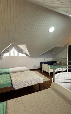Casa de condomínio para alugar com 348m², 4 quartos e 6 vagas Casa de condomínio para alugar com 348m², 4 quartos e 6 vagasQuarto