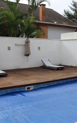 Casa de condomínio para alugar com 348m², 4 quartos e 6 vagas Casa de condomínio para alugar com 348m², 4 quartos e 6 vagasPiscina
