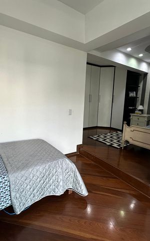 Casa de condomínio para alugar com 348m², 4 quartos e 6 vagas Casa de condomínio para alugar com 348m², 4 quartos e 6 vagasSuíte 3