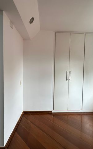 Casa de condomínio para alugar com 348m², 4 quartos e 6 vagas Casa de condomínio para alugar com 348m², 4 quartos e 6 vagasSuíte 1