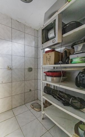 Casa à venda com 204m², 3 quartos e 4 vagas Casa à venda com 204m², 3 quartos e 4 vagasÁrea de Serviço