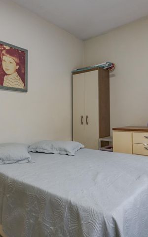 Casa à venda com 204m², 3 quartos e 4 vagas Casa à venda com 204m², 3 quartos e 4 vagasQuarto