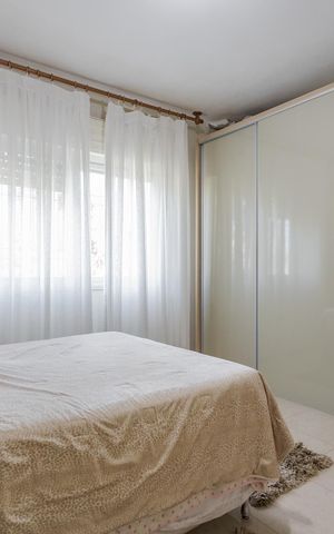 Casa à venda com 204m², 3 quartos e 4 vagas Casa à venda com 204m², 3 quartos e 4 vagasSuíte