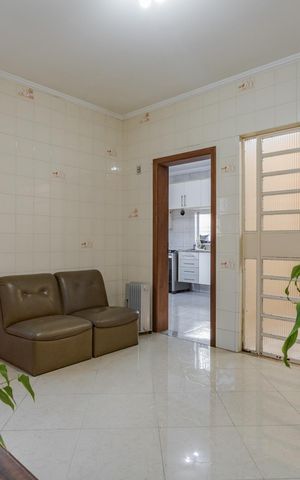 Casa à venda com 204m², 3 quartos e 4 vagas Casa à venda com 204m², 3 quartos e 4 vagasCozinha