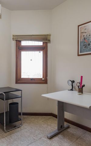 Casa à venda com 204m², 3 quartos e 4 vagas Casa à venda com 204m², 3 quartos e 4 vagasQuarto