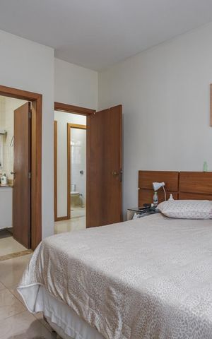 Casa à venda com 204m², 3 quartos e 4 vagas Casa à venda com 204m², 3 quartos e 4 vagasSuíte