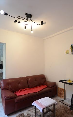 Casa para alugar com 100m², 2 quartos e 1 vagaSala