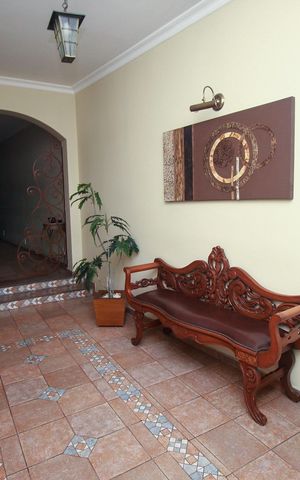 Apartamento à venda com 134m², 2 quartos e 1 vaga Apartamento à venda com 134m², 2 quartos e 1 vagaHall de entrada