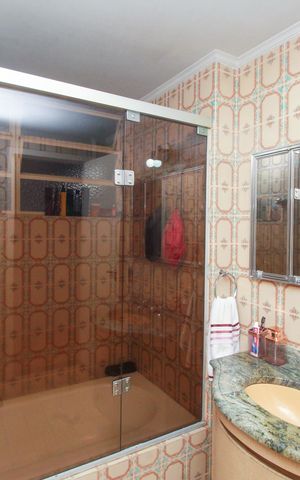 Apartamento à venda com 134m², 2 quartos e 1 vaga Apartamento à venda com 134m², 2 quartos e 1 vagaBanheiro Social 1