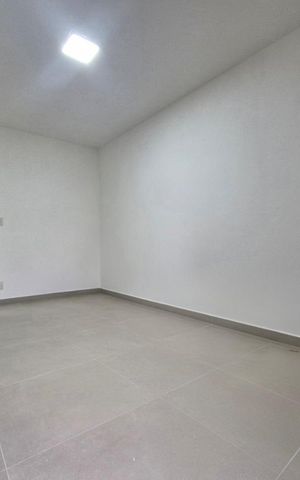 Casa à venda com 157m², 3 quartos e 1 vaga