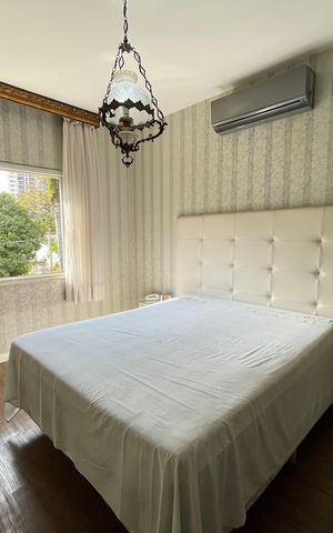 Casa à venda com 390m², 4 quartos e 4 vagas Casa à venda com 390m², 4 quartos e 4 vagasQuarto 3