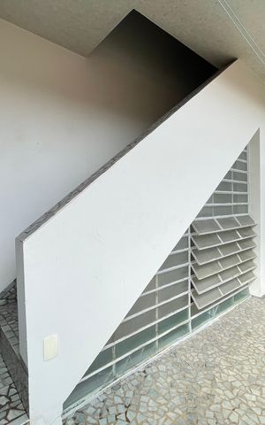 Casa à venda com 390m², 4 quartos e 4 vagas Casa à venda com 390m², 4 quartos e 4 vagasÁrea de Serviço