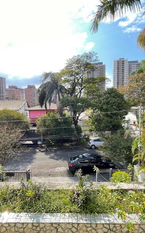Casa à venda com 390m², 4 quartos e 4 vagas Casa à venda com 390m², 4 quartos e 4 vagasQuarto 3