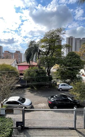 Casa à venda com 390m², 4 quartos e 4 vagas Casa à venda com 390m², 4 quartos e 4 vagasVaranda do Quarto 4