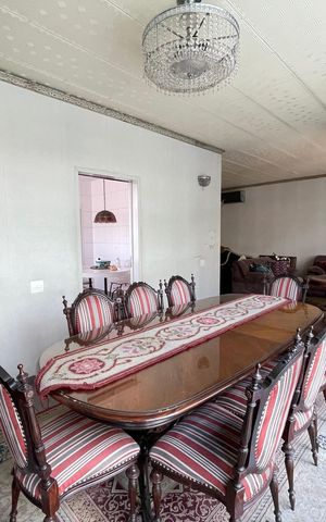Casa à venda com 390m², 4 quartos e 4 vagas Casa à venda com 390m², 4 quartos e 4 vagasSala de Jantar