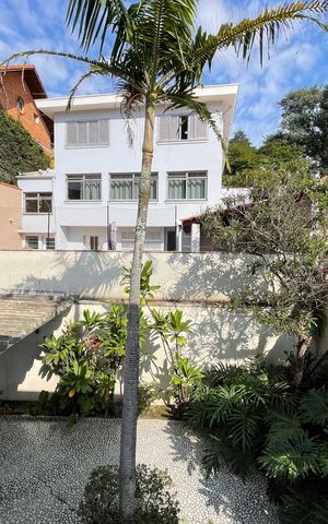 Casa à venda com 390m², 4 quartos e 4 vagas Casa à venda com 390m², 4 quartos e 4 vagasQuarto 2