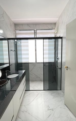 Casa à venda com 390m², 4 quartos e 4 vagas Casa à venda com 390m², 4 quartos e 4 vagasBanheiro 3