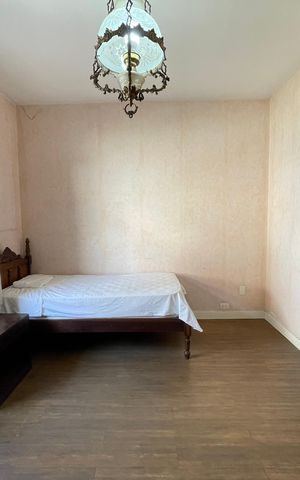 Casa à venda com 390m², 4 quartos e 4 vagas Casa à venda com 390m², 4 quartos e 4 vagasQuarto 2