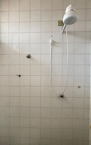 Casa à venda com 390m², 4 quartos e 4 vagas Casa à venda com 390m², 4 quartos e 4 vagasBanheiro 6
