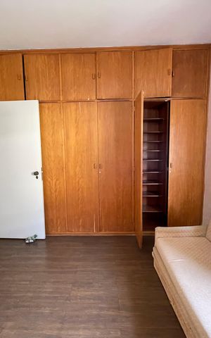 Casa à venda com 390m², 4 quartos e 4 vagas Casa à venda com 390m², 4 quartos e 4 vagasQuarto 2