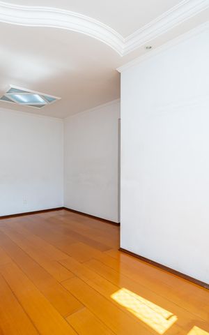 Apartamento à venda com 75m², 3 quartos e 1 vaga Apartamento à venda com 75m², 3 quartos e 1 vagaSala