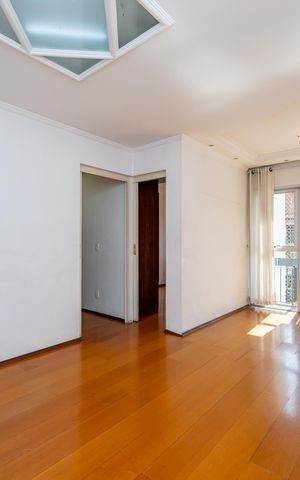 Apartamento à venda com 75m², 3 quartos e 1 vaga Apartamento à venda com 75m², 3 quartos e 1 vagaSala