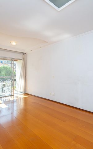 Apartamento à venda com 75m², 3 quartos e 1 vaga Apartamento à venda com 75m², 3 quartos e 1 vagaSala