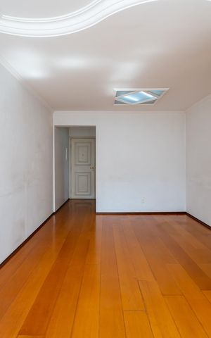 Apartamento à venda com 75m², 3 quartos e 1 vaga Apartamento à venda com 75m², 3 quartos e 1 vagaSala