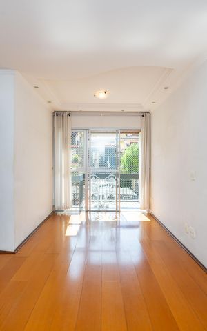 Apartamento à venda com 75m², 3 quartos e 1 vaga Apartamento à venda com 75m², 3 quartos e 1 vagaSala