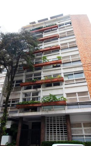 Apartamento à venda com 92m², 2 quartos e sem vaga Apartamento à venda com 92m², 2 quartos e sem vagaFachada
