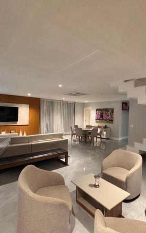 Casa de condomínio à venda com 450m², 4 quartos e 3 vagas Casa de condomínio à venda com 450m², 4 quartos e 3 vagasSala