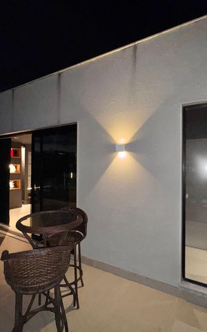 Casa de condomínio à venda com 450m², 4 quartos e 3 vagas Casa de condomínio à venda com 450m², 4 quartos e 3 vagasTerraço