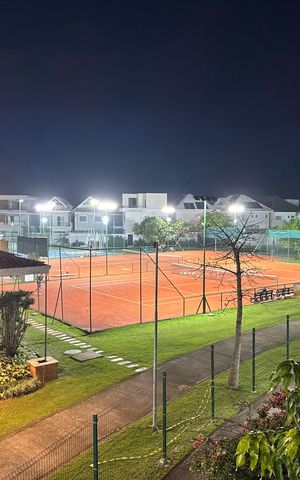 Casa de condomínio à venda com 450m², 4 quartos e 3 vagas Casa de condomínio à venda com 450m², 4 quartos e 3 vagasSuíte 3 - Varanda
