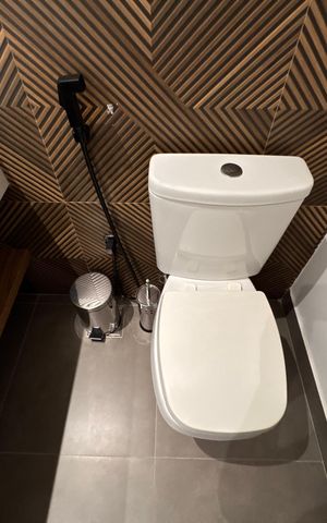 Casa de condomínio à venda com 450m², 4 quartos e 3 vagas Casa de condomínio à venda com 450m², 4 quartos e 3 vagasLavabo