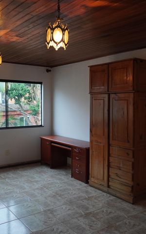 Casa à venda com 350m², 5 quartos e 2 vagasSuíte 1