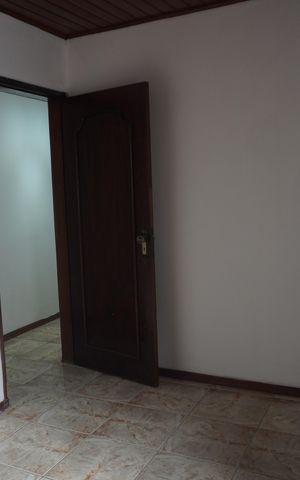 Casa à venda com 350m², 5 quartos e 2 vagasQuarto 3