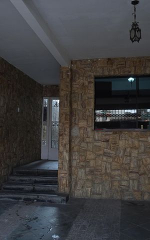Casa à venda com 350m², 5 quartos e 2 vagasGaragem