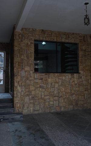Casa à venda com 350m², 5 quartos e 2 vagasGaragem
