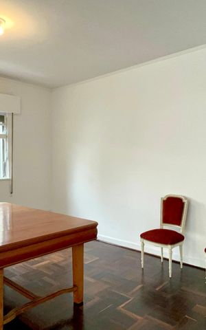Apartamento à venda com 256m², 4 quartos e 2 vagas Apartamento à venda com 256m², 4 quartos e 2 vagasSala de Jantar