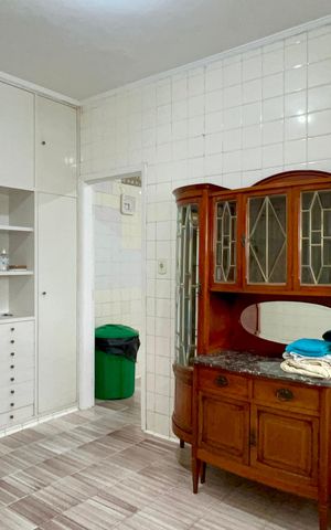 Apartamento à venda com 256m², 4 quartos e 2 vagas Apartamento à venda com 256m², 4 quartos e 2 vagasCopa
