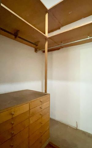 Apartamento à venda com 256m², 4 quartos e 2 vagas Apartamento à venda com 256m², 4 quartos e 2 vagasCloset da suíte