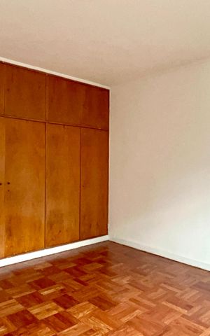 Apartamento à venda com 256m², 4 quartos e 2 vagas Apartamento à venda com 256m², 4 quartos e 2 vagasQuarto 3
