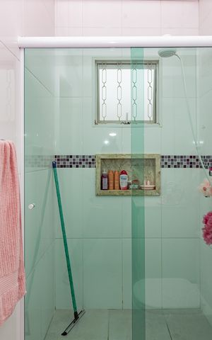 Casa à venda com 149m², 3 quartos e 2 vagas Casa à venda com 149m², 3 quartos e 2 vagasBanheiro da Suíte 2