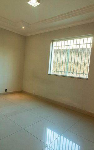 Casa à venda com 330m², 5 quartos e 3 vagas Casa à venda com 330m², 5 quartos e 3 vagasSala 2