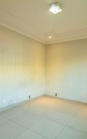 Casa à venda com 330m², 5 quartos e 3 vagas Casa à venda com 330m², 5 quartos e 3 vagasSala 2