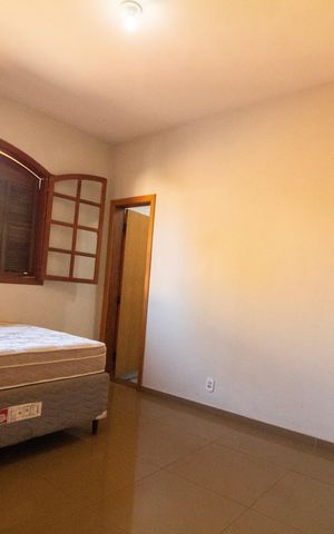 Casa à venda com 330m², 5 quartos e 3 vagas Casa à venda com 330m², 5 quartos e 3 vagasSuite 01