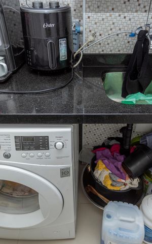 Apartamento à venda com 65m², 3 quartos e 1 vagaÁrea de Serviço