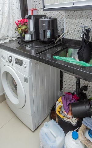 Apartamento à venda com 65m², 3 quartos e 1 vagaÁrea de Serviço