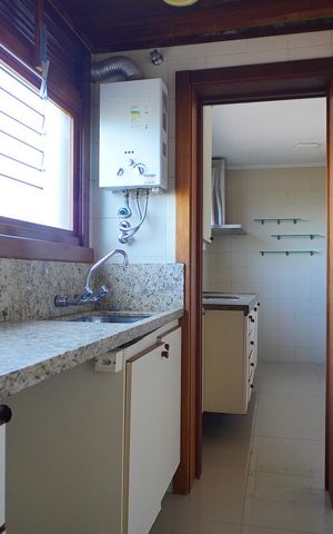 Apartamento à venda com 121m², 3 quartos e 2 vagas Apartamento à venda com 121m², 3 quartos e 2 vagasÁrea de serviço