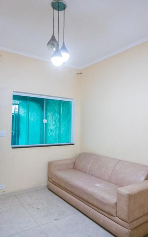 Casa à venda com 320m², 2 quartos e 2 vagas Casa à venda com 320m², 2 quartos e 2 vagasSala